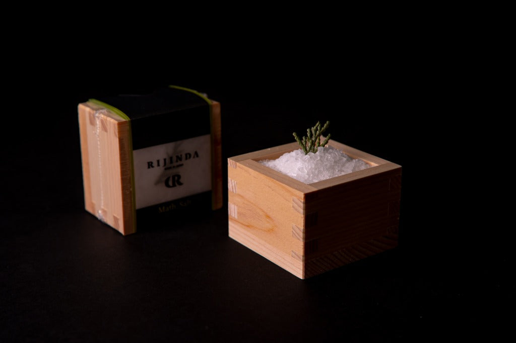 RIJINDA Bus goods Bath salt Japanese cypress sea salt (from Australia), fragrance, cypress leaves JAPAN