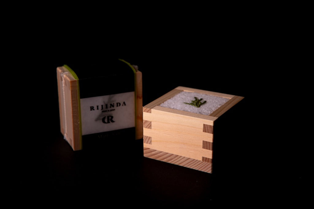 RIJINDA Bus goods Bath salt Japanese cypress sea salt (from Australia), fragrance, cypress leaves JAPAN