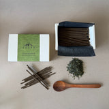 izuko Incense Incense Cedar, Japanese tea, Machilus thunbergii Unisex JAPAN