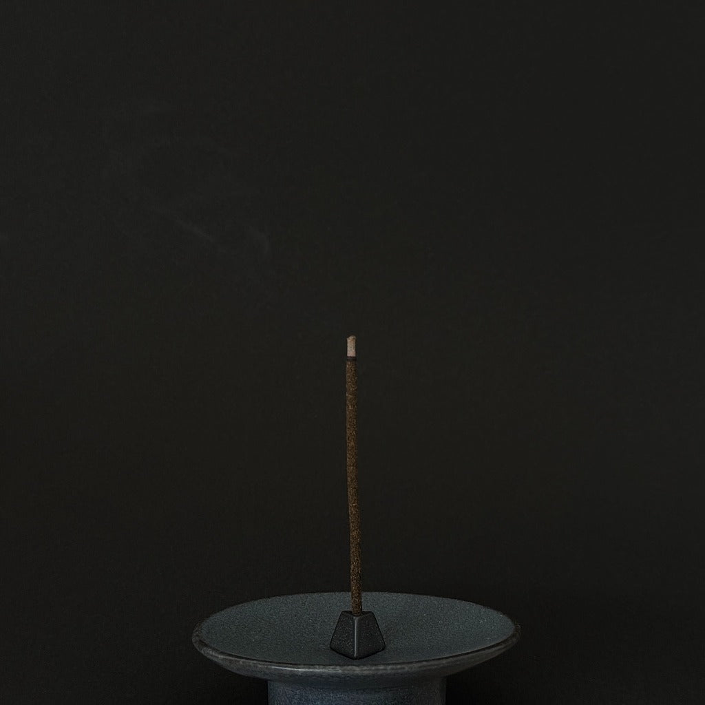 izuko Incense Incense Cedar, Japanese tea, Machilus thunbergii Unisex JAPAN
